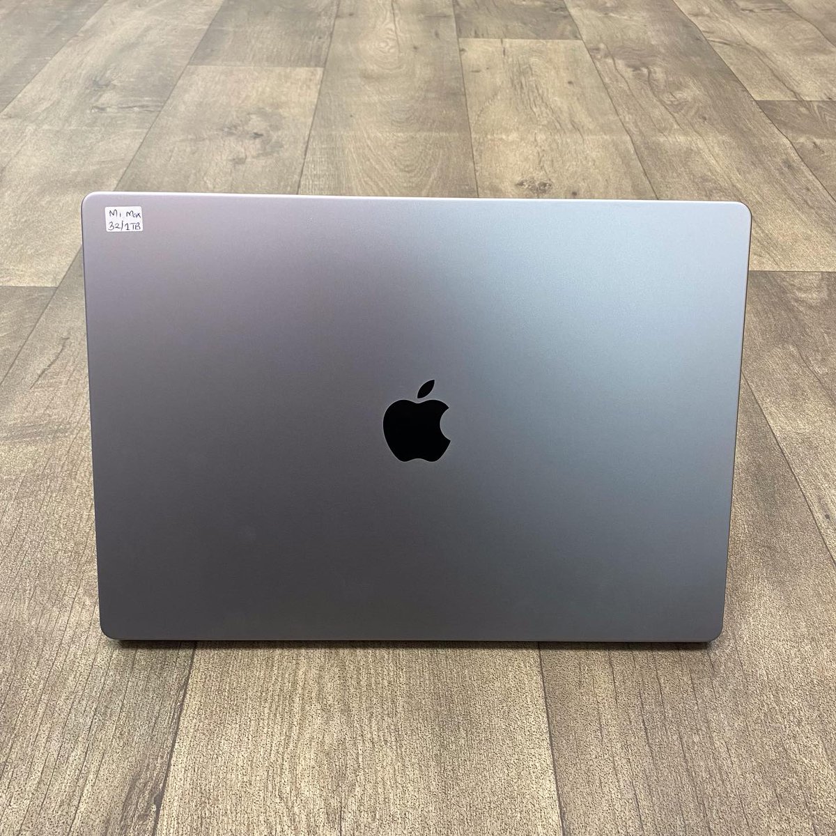 LaptopsArena's tweet image. 2021 MacBook Pro M1 Max 16” 10-Core CPU 32-Core GPU 32GB 1TB SSD Z14W00106LL/A - Space Gray (Excellent)
KSh 195,000.

Call 0721763763 | 0736 763 763
#laptopsarena #applem1max #macbookprom1max #appleradio 
#BomaYanguAnswers Class of 2025