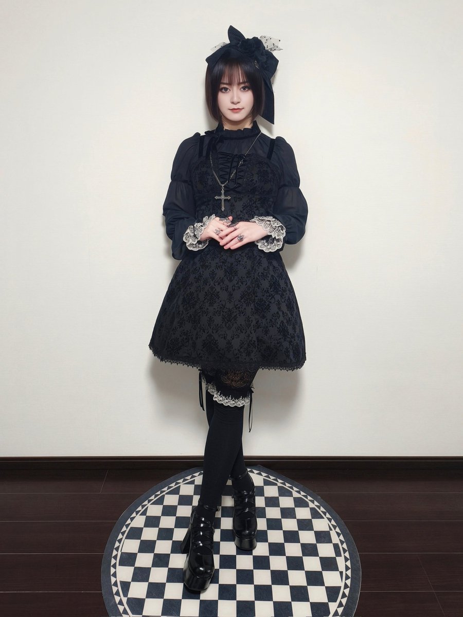 Moi-meme-Moitie　オーナメントフロッキースカート　モワティエ 11/22 モワティエコーデ オーナメントフロッキージャンパースカート