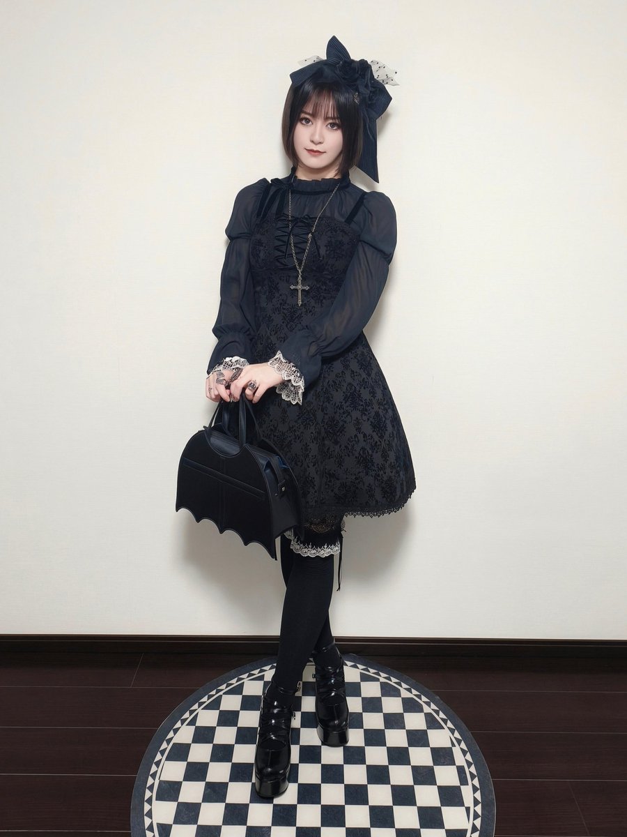 11/22 モワティエコーデ オーナメントフロッキージャンパースカート