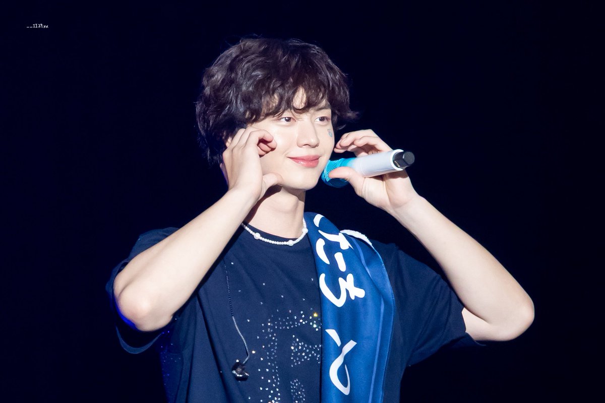 __II29xx's tweet image. 251204 たったひとつの物語 東京

✊🏻😼🩵

#육성재 #비투비 #ユクソンジェ