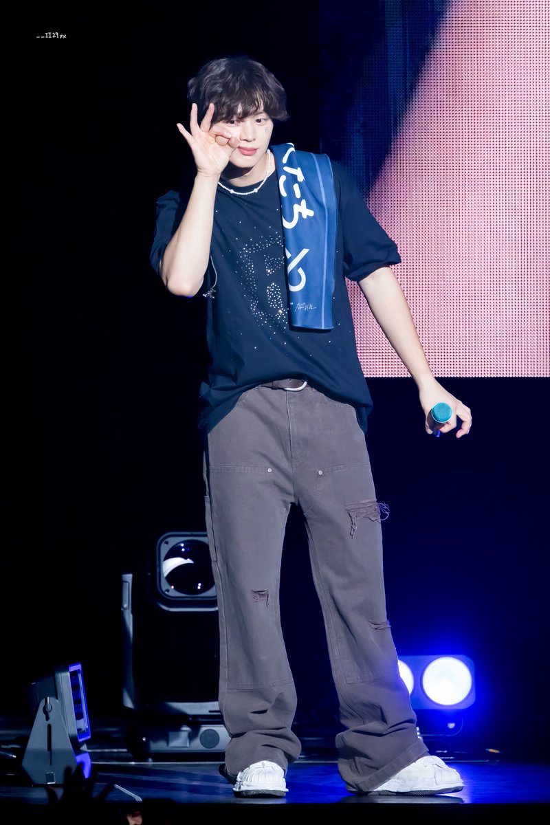 __II29xx's tweet image. 251204 たったひとつの物語 東京

🫶🏻👌🏻

#육성재 #비투비 #ユクソンジェ