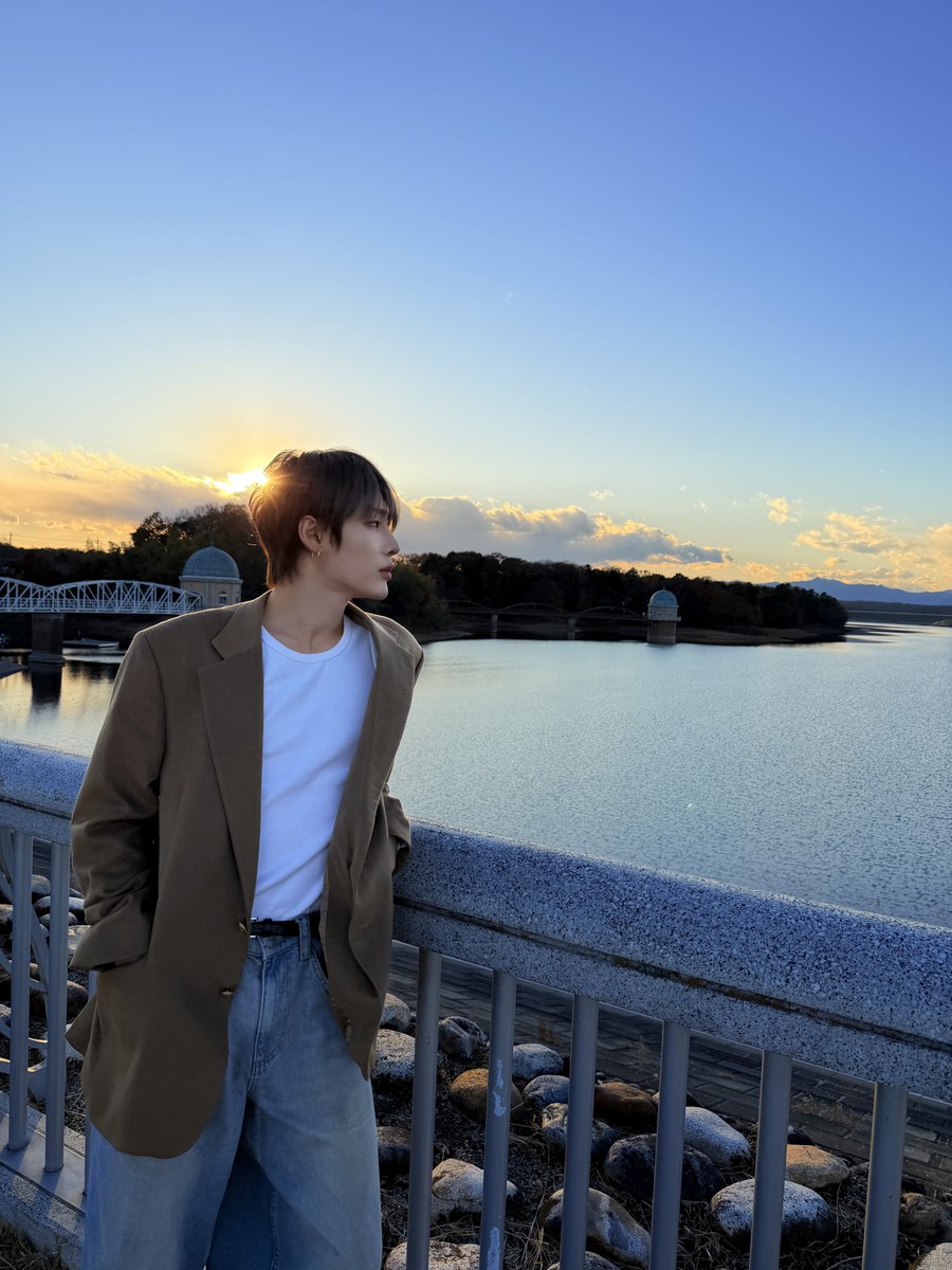 BAE173_member's tweet photo. [#무진] 

#BAE173 #비에이이173 
#MUZIN https://t.co/RUh9zuuUVU