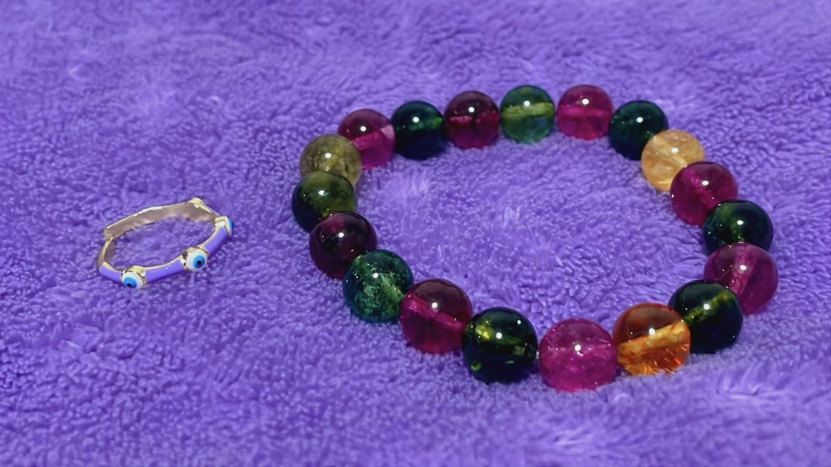 かんざしと変なリングとブレスレット買った