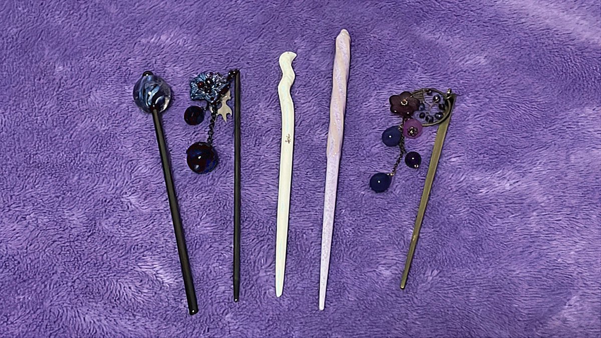 かんざしと変なリングとブレスレット買った