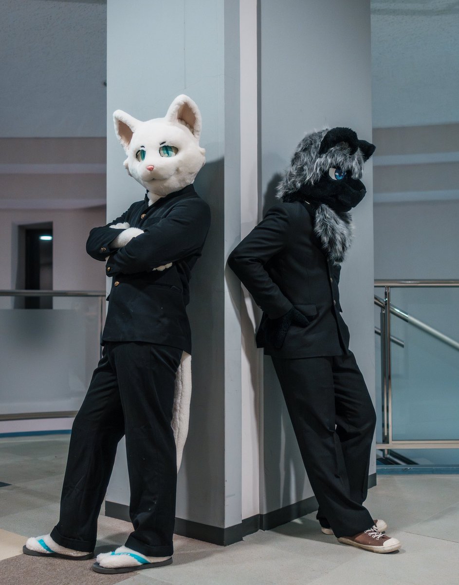 隣のクラスの猫見知り

🐈ユウキ(<a href="/Yuki_Nekooni/">ユウキ⚓️🐱 𝙉𝙚𝙭𝙩»JMoF2026</a> )
🐈‍⬛コークス
📷✨<a href="/run_charizard/">るん (Run)→JMoF</a> 
#ケモビーチ3
#FursuitFriday