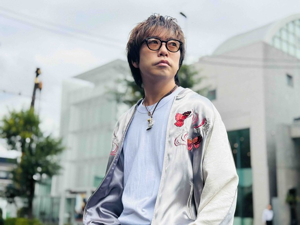 高橋優】 メジャーデビュー 15周年記念ベストアルバム 『＃自由悟然