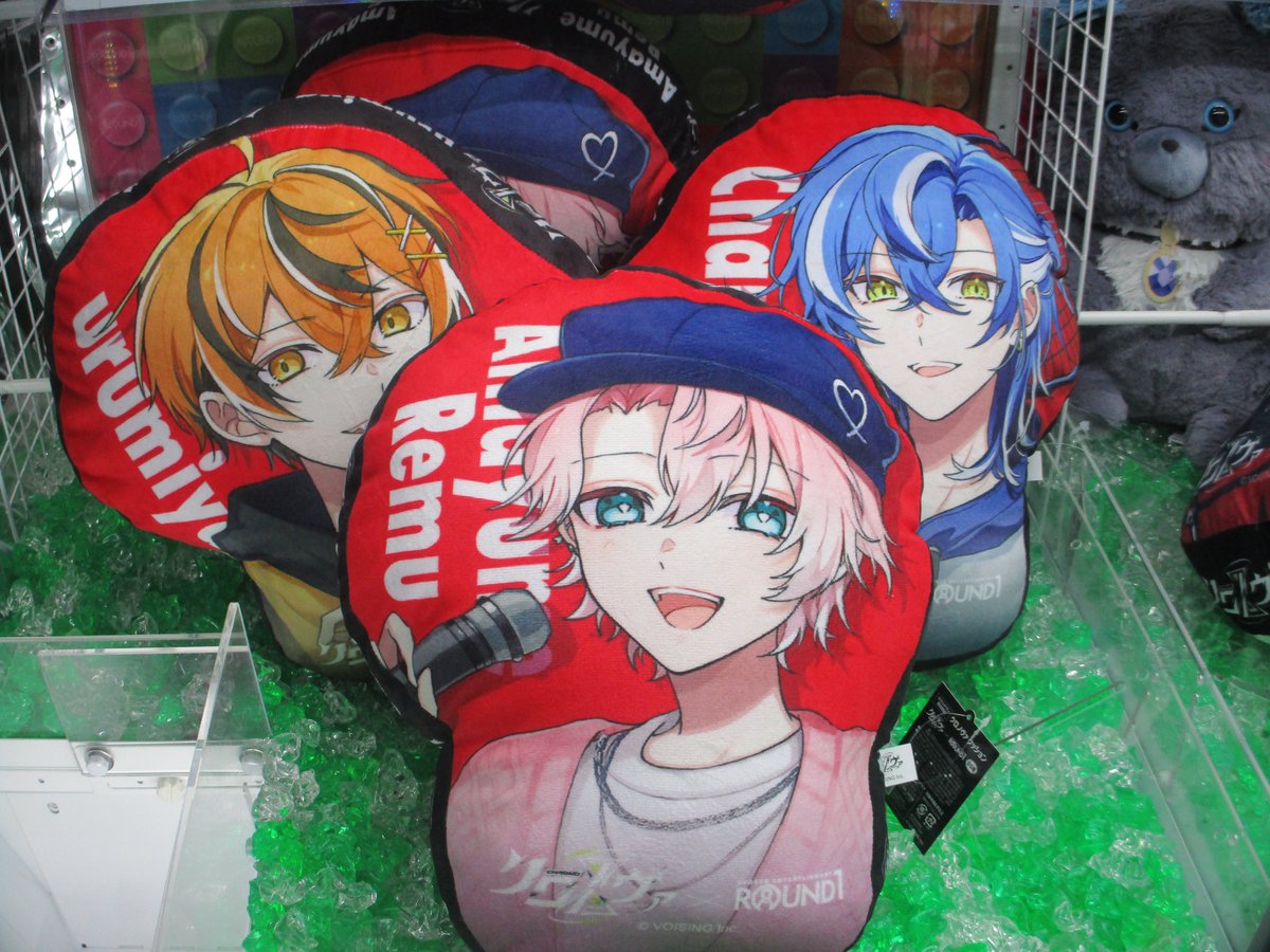 プライズ情報】 ☆ﾗｳﾝﾄﾞﾜﾝ限定☆クロノヴァ クッション 6種 本日12月5