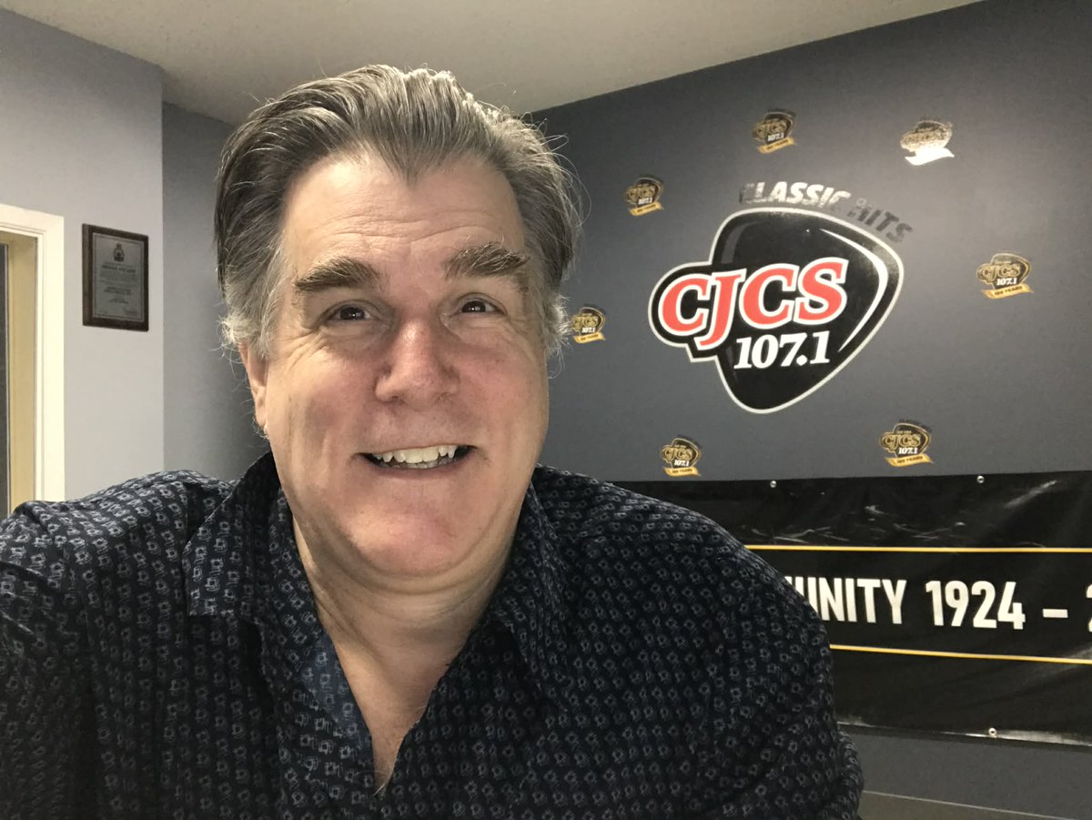 Good morning it's Fri Dec 5
A mix of sun and cloud. Chance of flurries this morning and early this afternoon. Local blowing snow late this morning and this afternoon. Breezy this morning.  High - 5. Wind chill -21 this morning and -11 this afternoon drive.google.com/file/d/1rakKgY…