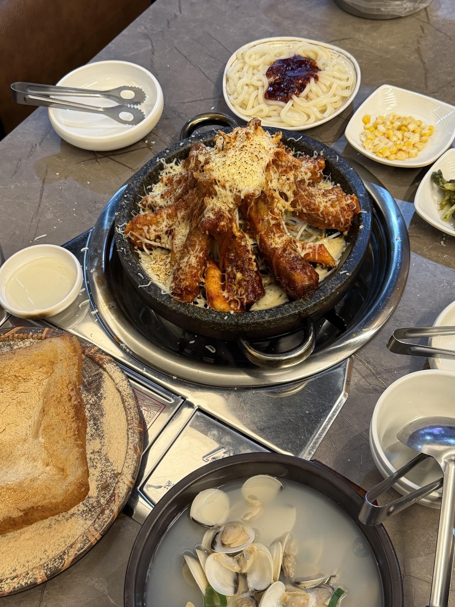 choi_jihoon_ok's tweet image. Good Friday! I hope you have a great weekend #Bucheon #food #dailylife #사진 #photography #음식 #부천 #일상 #streets #거리