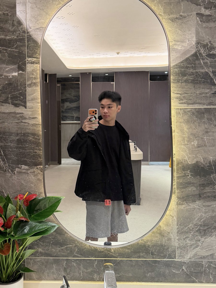 Frankie tweet media
