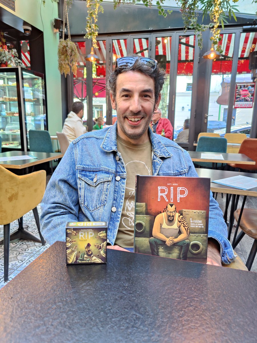 PETITAPETIT__'s tweet image. 📣 DÉDICACE JULIEN MONIER
📍 Librairie éphémère Petit à petit – 7 rue de l’École, Rouen
🗓 Samedi 6 décembre
🕒 15h – 18h

📚 Les BD seront disponibles sur place.

On vous attend nombreuses et nombreux !

#Dédicace #RIPBD #JulienMonier #PetitaPetit #BD #Rouen #LibrairieÉphémère