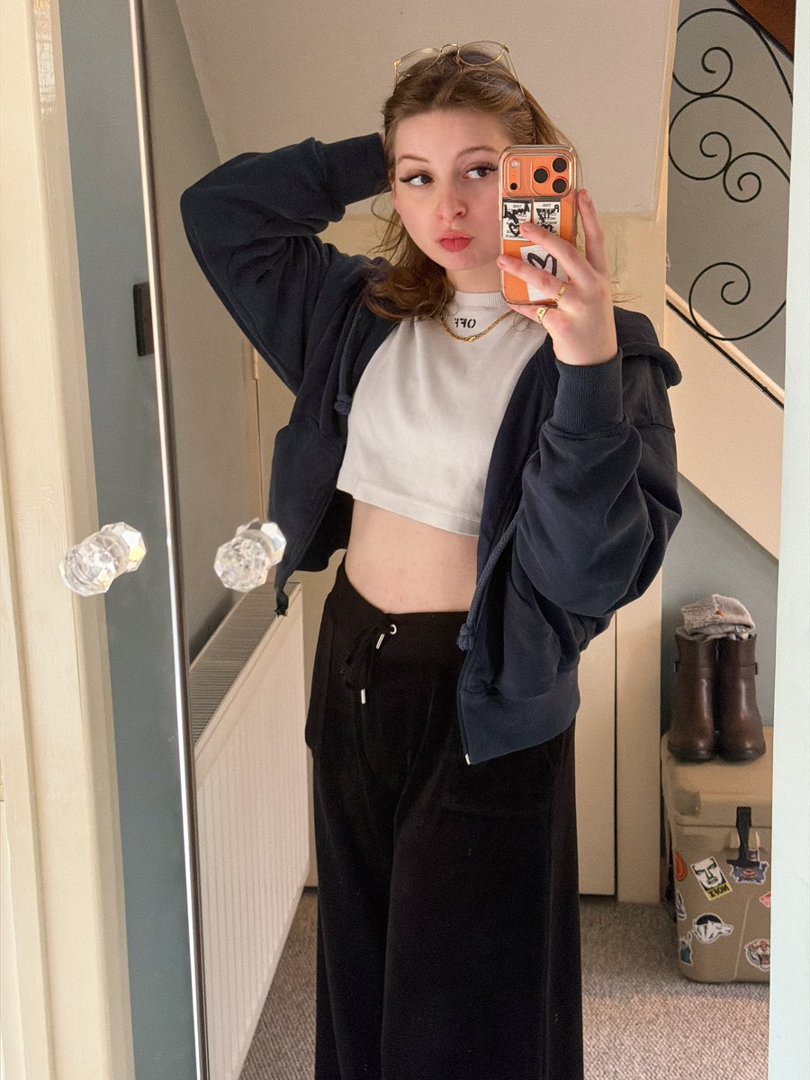 I have a date later, can you tell I’m excited 😛