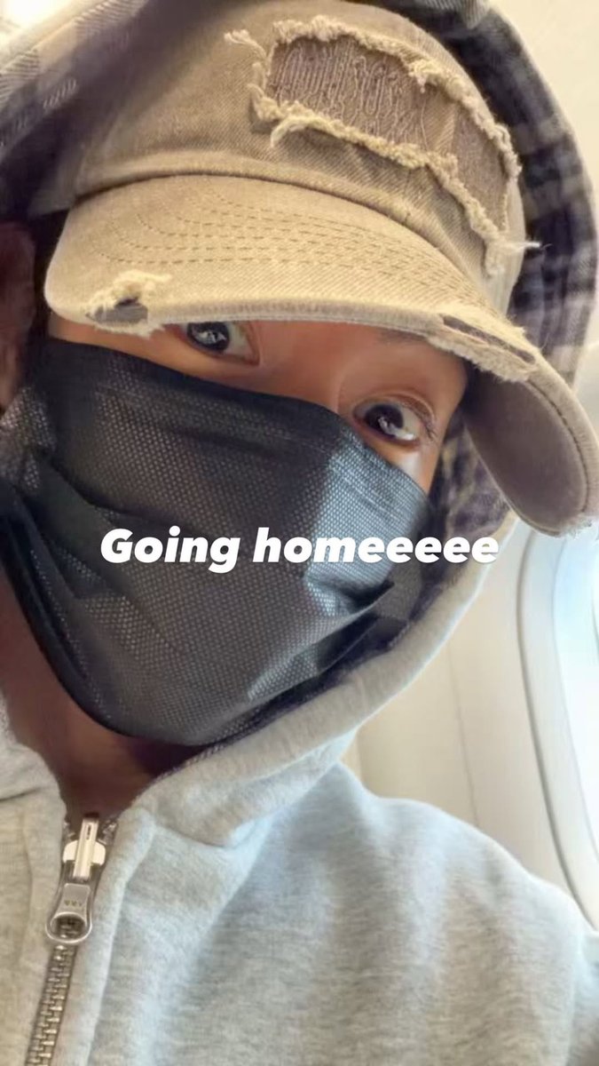 251205 มาร์คลงสตอรี่ไอจีค่ะ

“กำลังกลับบ้านนนนนน”

#MarkTuan #MARK #段宜恩 #마크 
<a href="/marktuan/">Mark Tuan</a> <a href="/DNAmngmnt/">Mark Tuan Official</a>