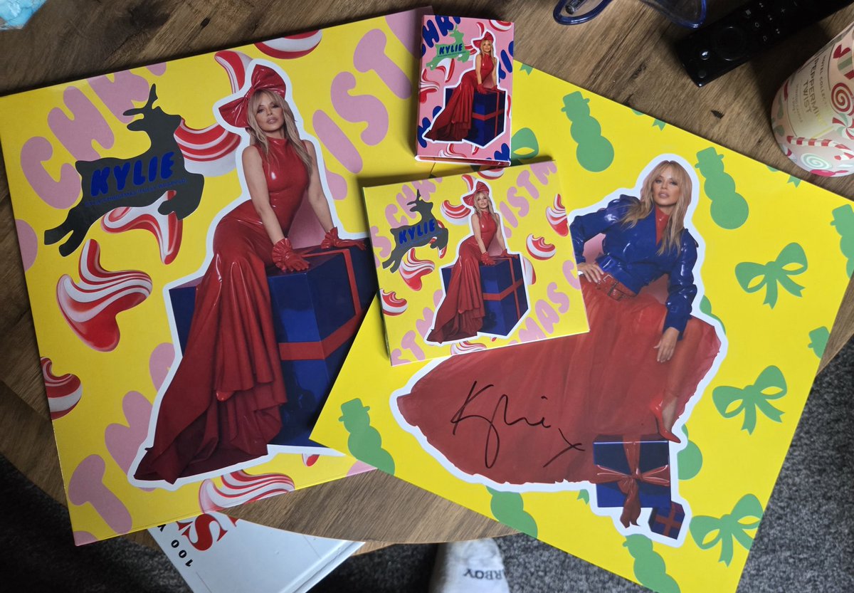 Happy <a href="/kylieminogue/">Kylie Minogue</a> Christmas 🎄 💖 🎉🎉