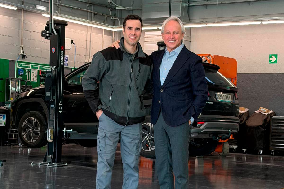 El nuevo Feu Vert Collado #Villalba amplía la oferta de #mecánica rápida, cambio de neumáticos, mantenimiento y reparación de vehículos en el noroeste de Madrid. Cuenta con 9 boxes, equipamiento de última generación y un equipo profesional cualificado
➡️ feuvertenmarcha.org/feu-vert-iberi…