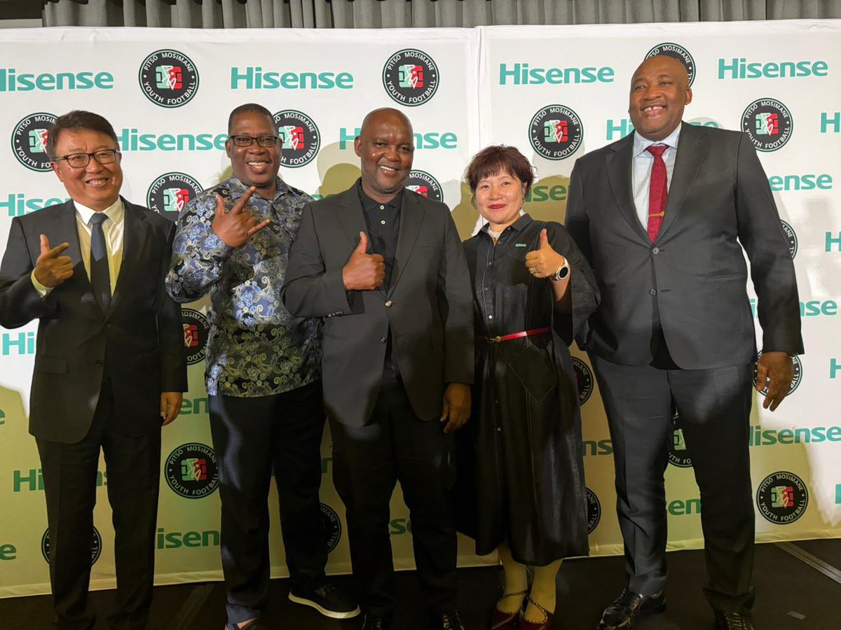 GaytonMcK's tweet photo. It is from a heart filled with gratitude that I wanna thank @HisenseSA &amp; the Chinese Ambassador HE Wu Peng for helping with the generous sponsorship for the Pitso Mosimane Youth Football.  There has never been a better time for corporates to get involved in SA football https://t.co/4QVQo2e20m