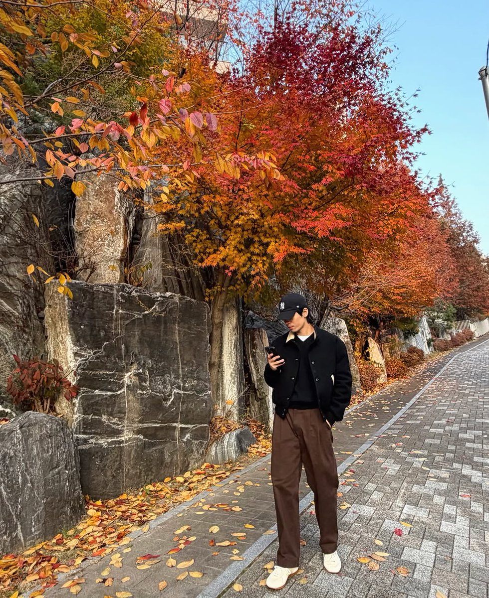 WI HA JUN JAPAN OFFICIAL tweet media
