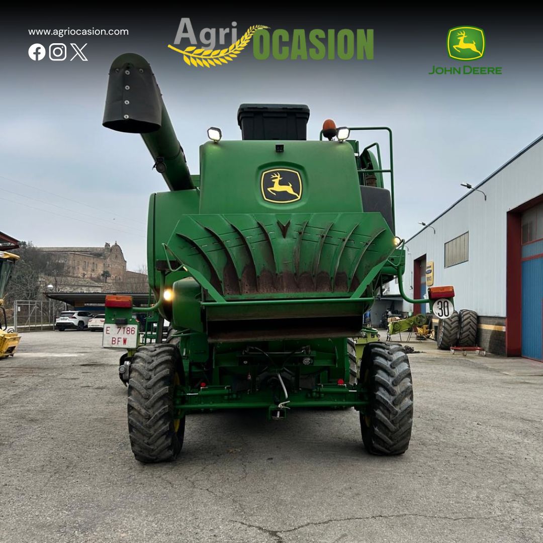 Agrotec Solsona tiene a la venta esta cosechadora de cereales marca John Deere modelo W540 . 

✅ Buen estado
🏷️ Precio: 79.000 € (IVA no incluido)
➡️ Más información en : agriocasion.com/cosechadoras-d… 

#Cosechadora #Cereales #JohnDeere #Lleida #OcasiónAgrícola #MaquinariaAgricola