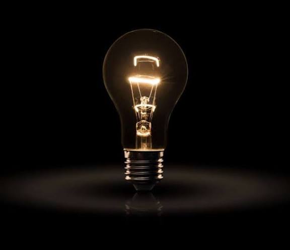 لائٹ چلی گئی تو پہلے کیا کرتے ہو؟
a) موم بتی ڈھونڈو
b) انورٹر آن کرو
c) باہر کرکٹ کھیلو
d) دعا مانگو 😜