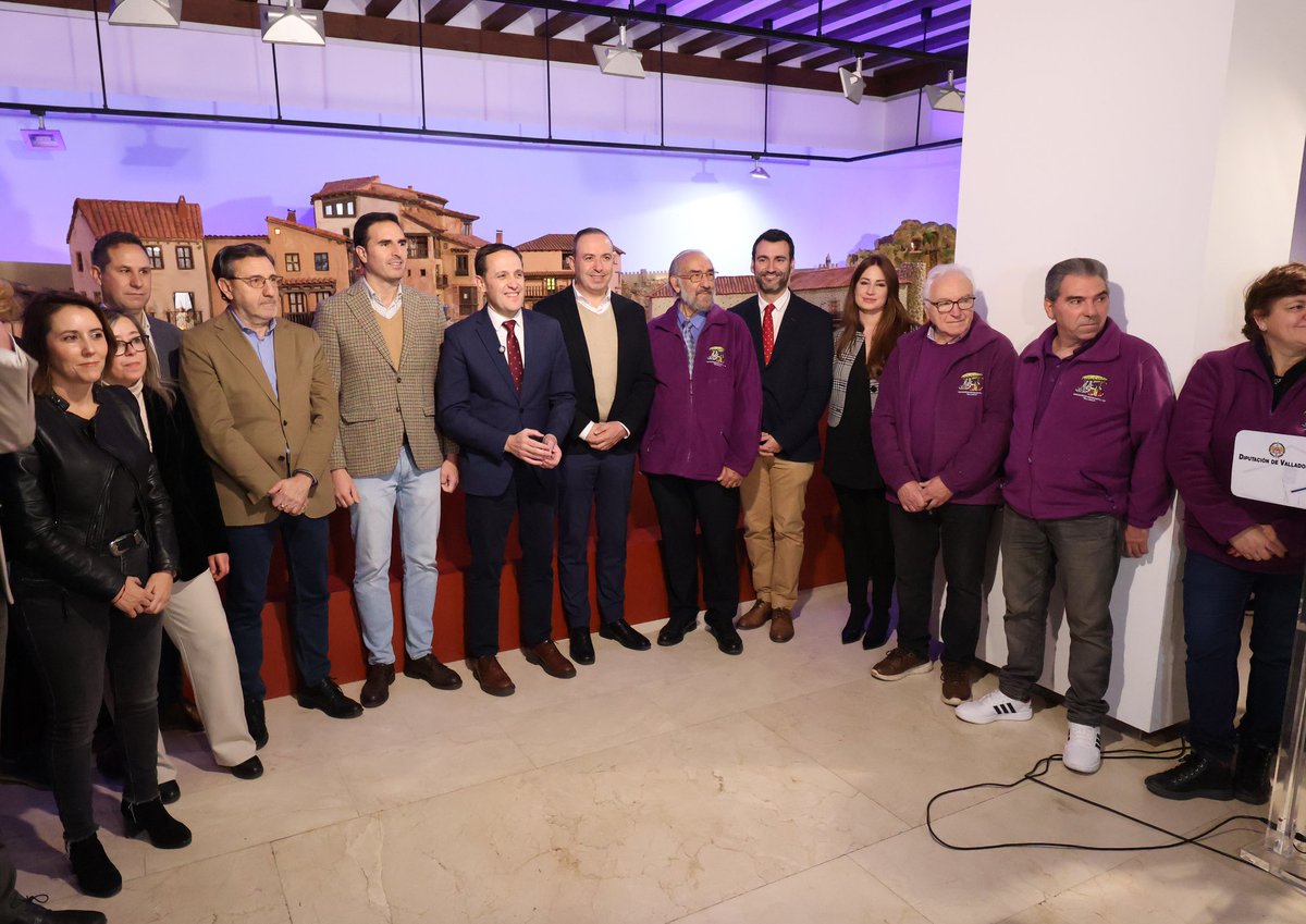 🌠Inauguramos el Belén Bíblico Monumental en la Diputación con la asistencia del portavoz <a href="/FFerreira_Dip/">Francisco Ferreira</a>
y las diputadas <a href="/AlmanzaBadas/">Virginia Almanza Badas</a> y <a href="/CarmenPsoeIscar/">Carmen Aceves Gomez</a>

La Asociación Belenista Castellana nos trae otra maravillosa obra de arte que se podrá visitar hasta el próximo 6 de enero en
