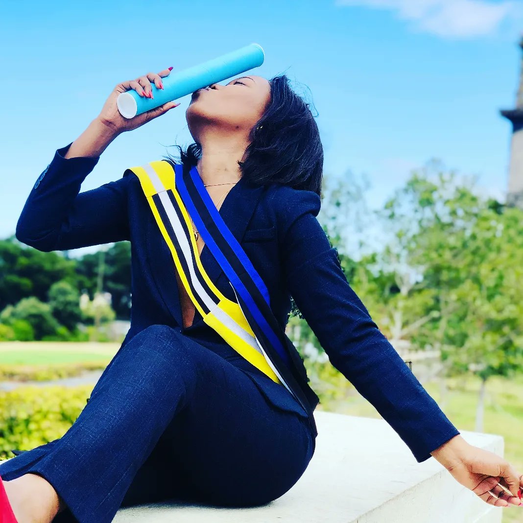 TeeRamushu's tweet image. Today is National #makeeducationfashionable day🥂 may we continue to #makeeducationfashionable against all odds. #shareyourstory #ownyourstory 🥂❤️