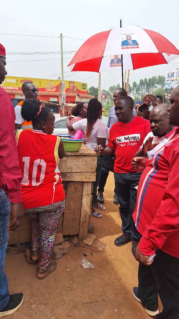 SeraTheActivist's tweet photo. Counsel @GeorgeMusisi4 has to today campaigned in areas of Kitukutwe, Kimwanyi parish, Kira Municipality 👏🏿👏🏿
#ProtestVote2026 https://t.co/BhrQLDuTkV