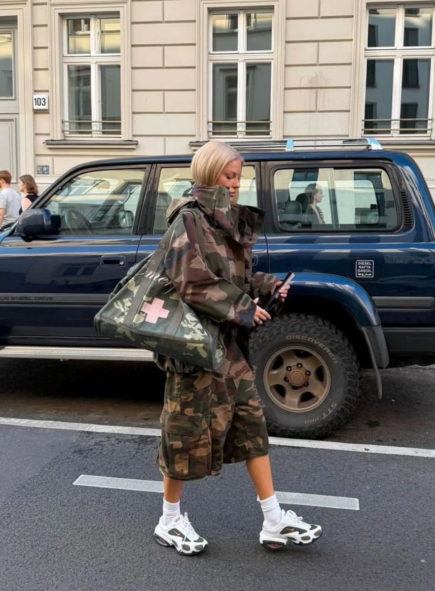 HardestFitPics's tweet image. 