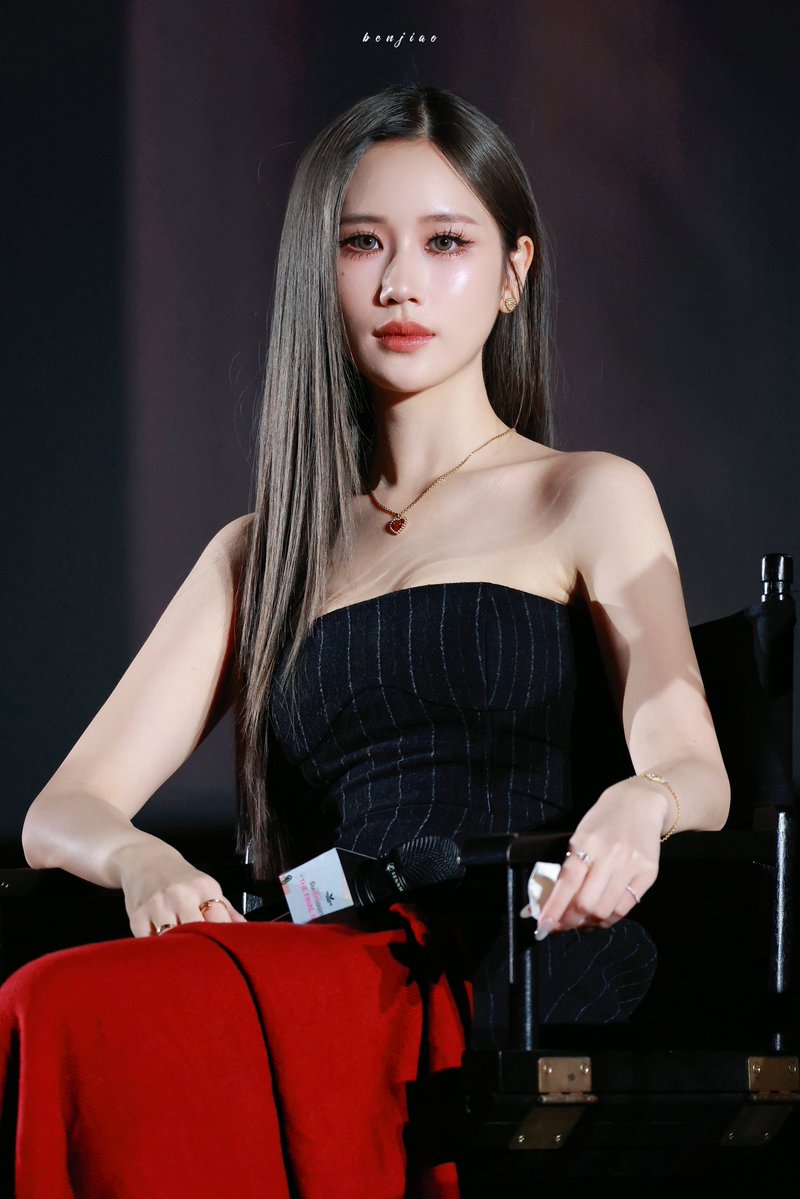 👸

LOVE DESIGN FIANL SKETCH
#LoveDesignSpecialEP
#janeeyeh​ <a href="/janeeeyeh/">เจนเย่</a>