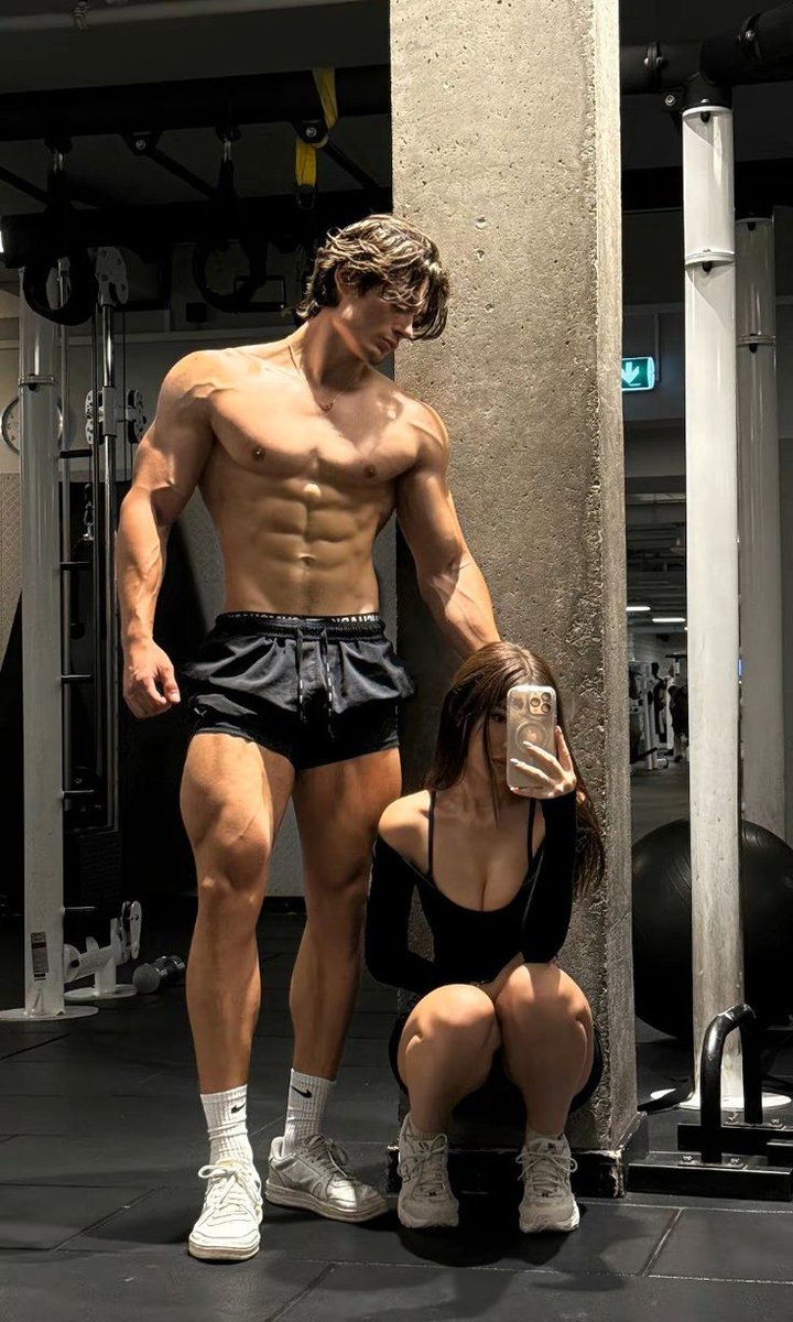 𝐒𝐜𝐫𝐨𝐥𝐥 𝐩𝐢𝐜𝐬 (@scrollpics) on Twitter photo 