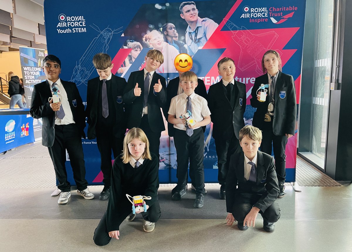 OAWintringham's tweet image. Some of our Year 7 students were at Manchester University yesterday for Coding Success LIVE, organised by Raising Robots and sponsored by BAE Systems and the Royal Air Force. #CodingSuccessLIVE #STEMEducation #FutureCoders