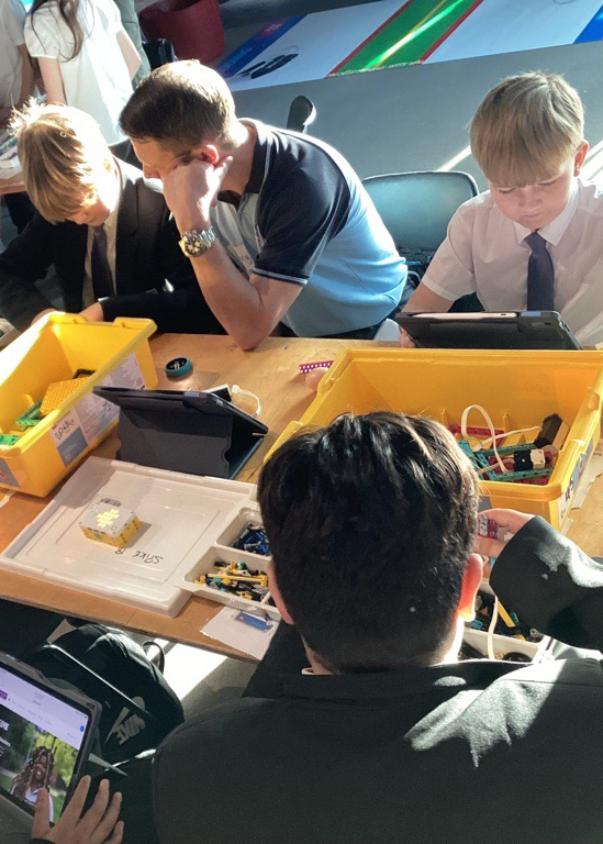OAWintringham's tweet image. Some of our Year 7 students were at Manchester University yesterday for Coding Success LIVE, organised by Raising Robots and sponsored by BAE Systems and the Royal Air Force. #CodingSuccessLIVE #STEMEducation #FutureCoders