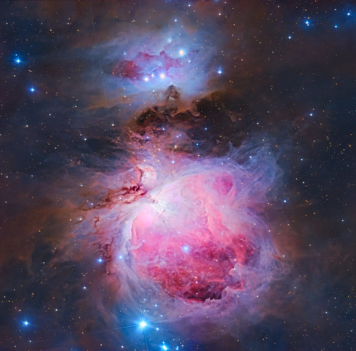 With the full moon washing out the night sky, Orion still never fails to shine bright.  This is a target I like to revisit every year.  It's even visible to the naked eye in Orion's sword.  I used my Celestron RASA telescope, ZWO ASI533MC color camera, and an Antlia L-Filter.