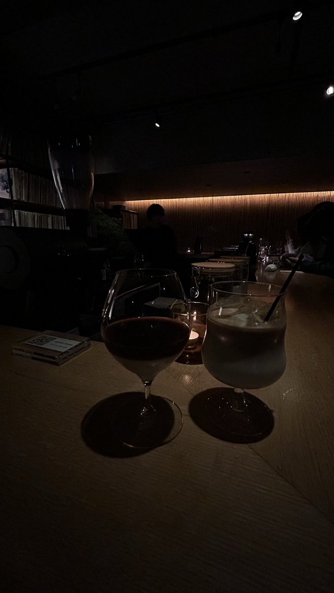 sdl4e's tweet image. 今日もバーで飲み