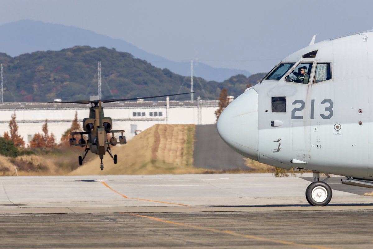 RJDM_Photo's tweet image. 築城基地航空祭予行
第1戦闘ヘリコプター隊 OH-1

築城らしくC-2,ブルーインパルス,F-2と絡めてみた👍
