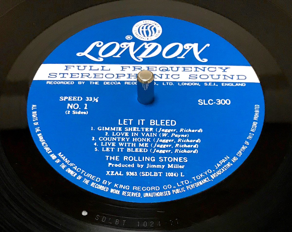 iTakato321's tweet photo. Let It Bleed
1969年12月5日(金)大安に発売
(日本盤は年明け)
この順番で聴いてる(全部stereo)
UKオリジ→1970年日本盤初版→1988年再発日本盤→2019年50周年記念盤
聴き比べた感想は返信に
#RollingStones #LetItBleed #vinyl #56thAnniversary
#ローリング・ストーンズ
#レット・イット・ブリード https://t.co/c5qdUmLiEO