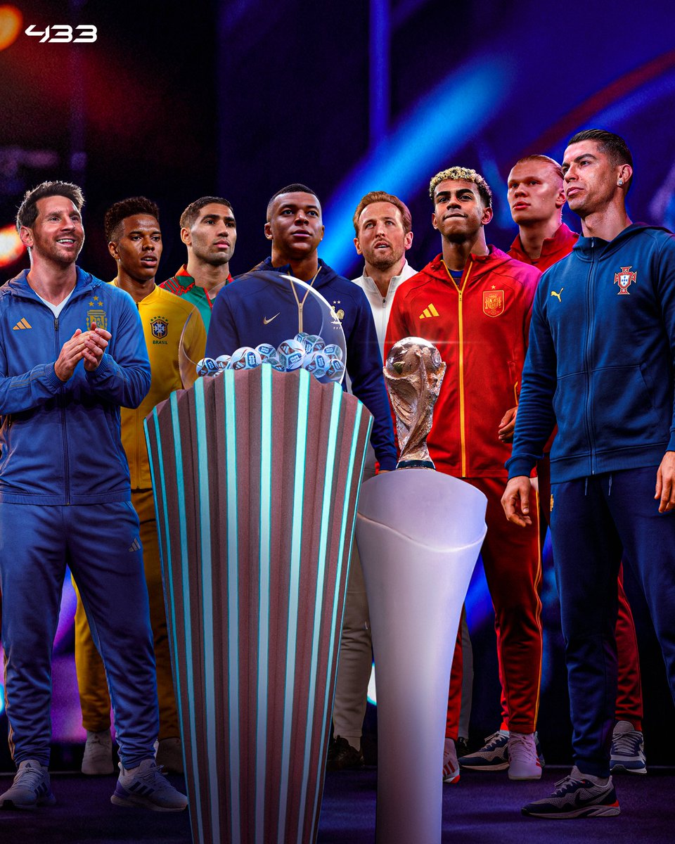 SoccerwrdPR's tweet photo. 𝐖𝐇𝐎’𝐒 𝐖𝐈𝐍𝐍𝐈𝐍𝐆 𝐓𝐇𝐄 𝐖𝐎𝐑𝐋𝐃 𝐂𝐔𝐏❓🏆

Today, the 𝐨𝐟𝐟𝐢𝐜𝐢𝐚𝐥 2026 FIFA World Cup draw ceremony will take place 🤩

📍 Washington D.C. 🇺🇸  
⏰ 18:00 CET | 12:00 ET
🗳️ 48 teams → 12 groups of four https://t.co/zj3GJkToAm