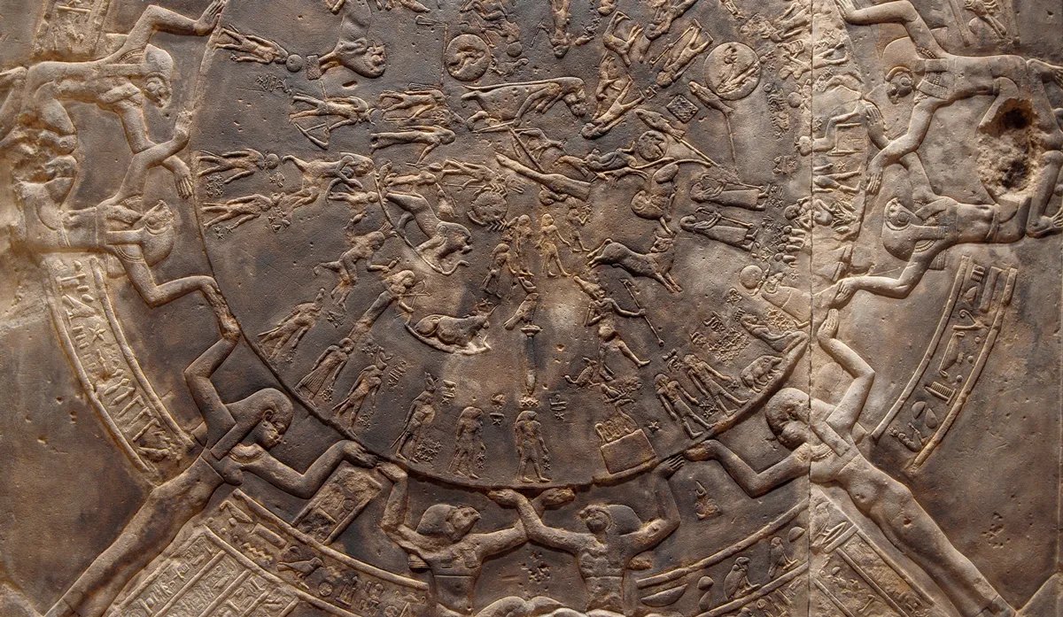 ที่น่าสนใจคือ หลังการเปิดตัว #GrandEgyptianMuseum ในฐานะพิพิธภัณฑ์ที่ใหญ่ที่สุดในโลก รัฐบาลอียิปต์ได้ทำการทวงคืน ศิลปวัตถุชิ้นสำคัญ ได้แก่ ศิลาโรเซตตา (Rosetta Stone) จักรราศีแห่งเดนเดรา (Dendera Zodiac) และรูปครึ่งตัวเนเฟอร์ติติ (Bust of Nefertiti) กลับสู่มาตุภูมิ #เม้าตึก (1)