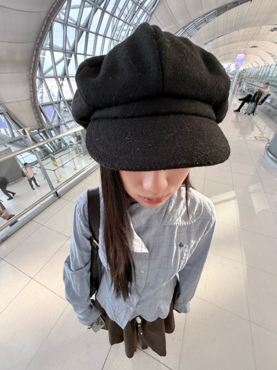 satrdaysdrip's tweet photo. cutestttt, hope she has a safe flight <3

#tontawan https://t.co/2aArXAmpwF