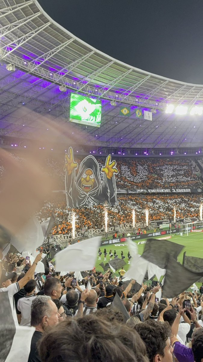 MauroBastos1971's tweet photo. RECORDE ALVINEGRO

VOZÃO ESTABELECE A MAIOR MÉDIA DE PÚBLICO DO FUTEBOL CEARENSE 

Neste domingo, o @CearaSC vai estabelecer a maior média de público dos times cearenses na Série A

O recorde anterior havia sido estabelecido pelo @FortalezaEC em 2019, com 33.000 pagantes/jogo

Esse ano, o Vovô já havia ultrapassado essa média após 18 jogos, com 33.414 pagantes/jogo e faltando ainda o jogo de domingo, o Alvinegro deverá terminar com a 6ª maior média da Série A 2025

RECORDE 
Estimando um público acima de 50 mil pagantes contra o Palmeiras (já foram confirmados 45 mil), a média alvinegra ultrapassará os 3️⃣4️⃣ MIL pagantes em 2025, estabelecendo um novo recorde no futebol cearense, levando ao estádio mais de 650.000 torcedores 

É o verdadeiro TIME DO POVO!!!

Fonte: @Ranking_CBF
