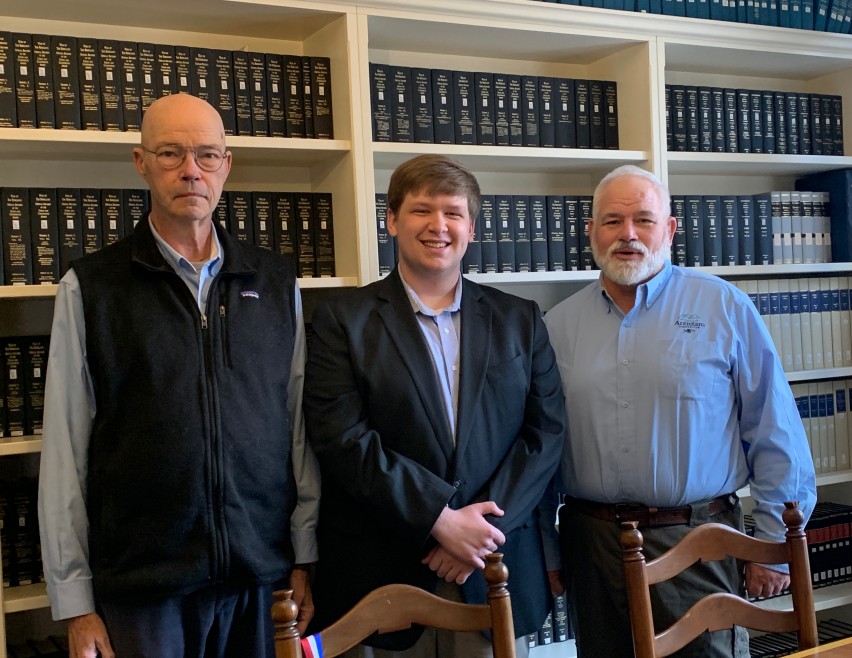 antietam_1862's tweet photo. The recipient of the Antietam Institute 2025-26 Scholarship is William Faith. William is a senior at Shepherd University. President James A Rosebrock and Executive Director Chris Vincent met up with William to congratulate him. https://t.co/bwqj75jiMo
#antietam #insitute https://t.co/dDFdIejkfx