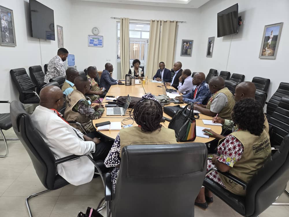 Rencontre avec les partenaires de mise en œuvre des projets financés par le 🇨🇦 dans le Haut-Katanga pour renforcer la synergie et accroitre l’impact des actions du Canada.
<a href="/BureauIBCR/">International Bureau for Children's​ Rights</a> <a href="/UNICEFDRC/">UNICEF en RDC</a> <a href="/CusoIntl/">Cuso International</a>  <a href="/MakokiYaMwasi/">Makoki Ya Mwasi</a>  <a href="/DevPaix/">Développement et Paix - Caritas Canada</a> <a href="/Cenco_officiel/">CENCO RDC officiel</a>