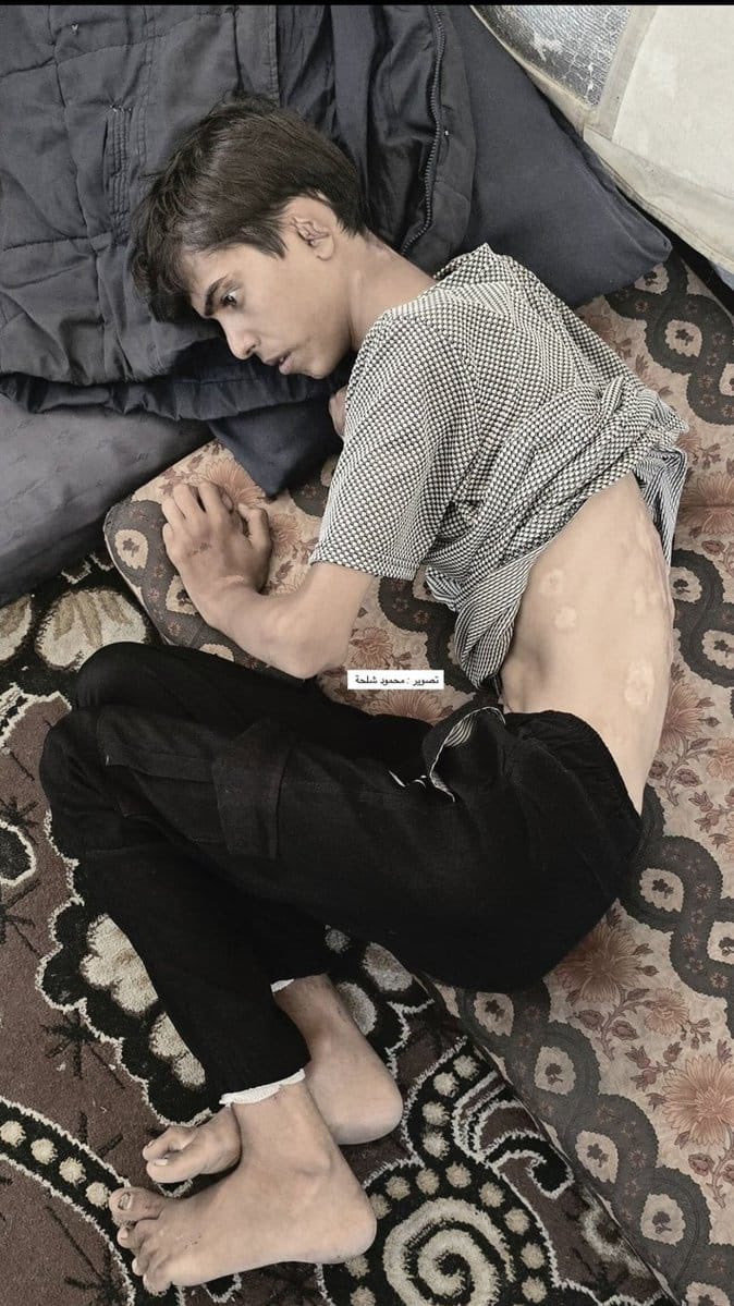 nadaa01012's tweet image. If you’re scrolling, PLEASE leave a dot.