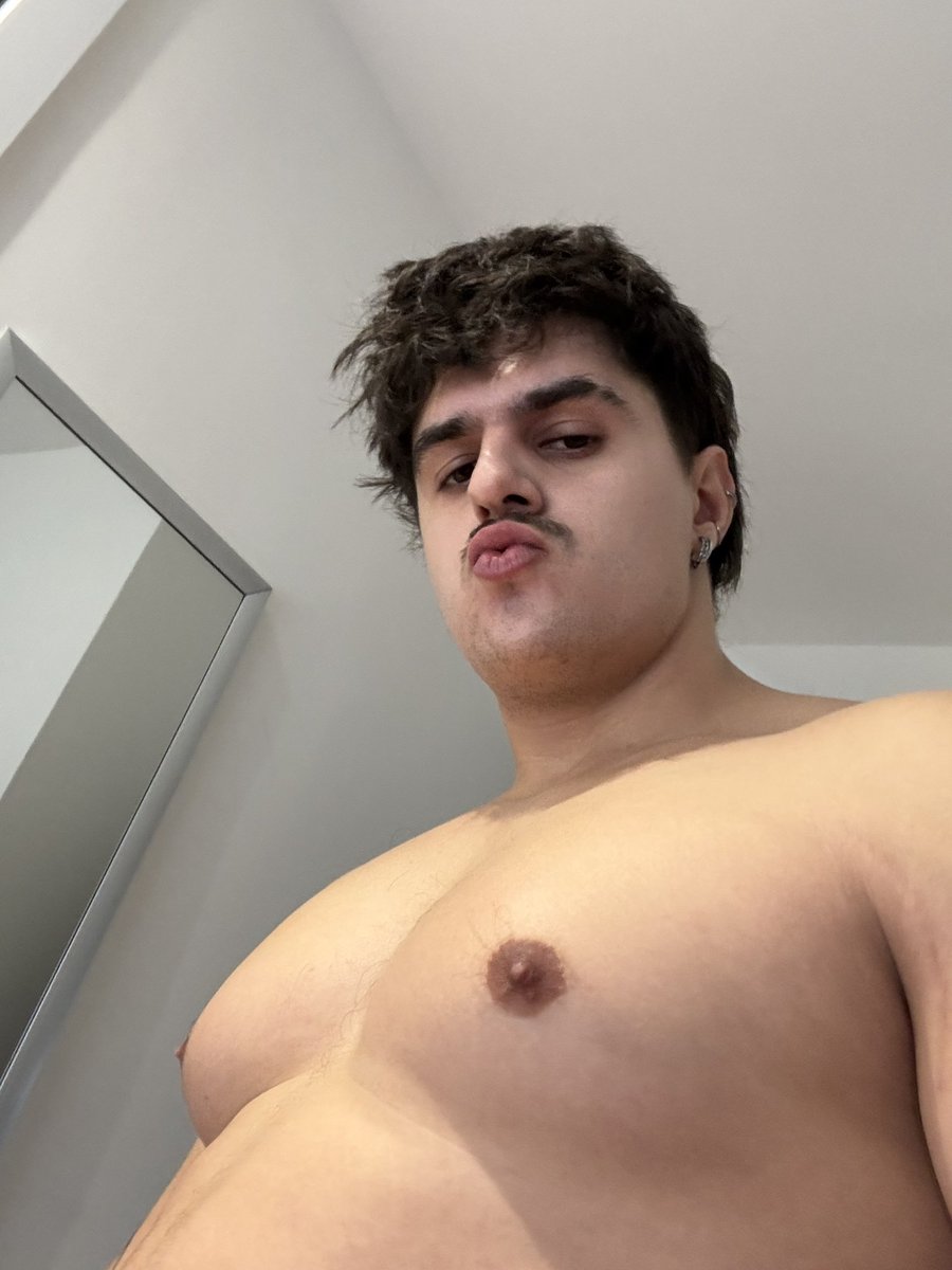 rubén (@l0la_menta) on Twitter photo 