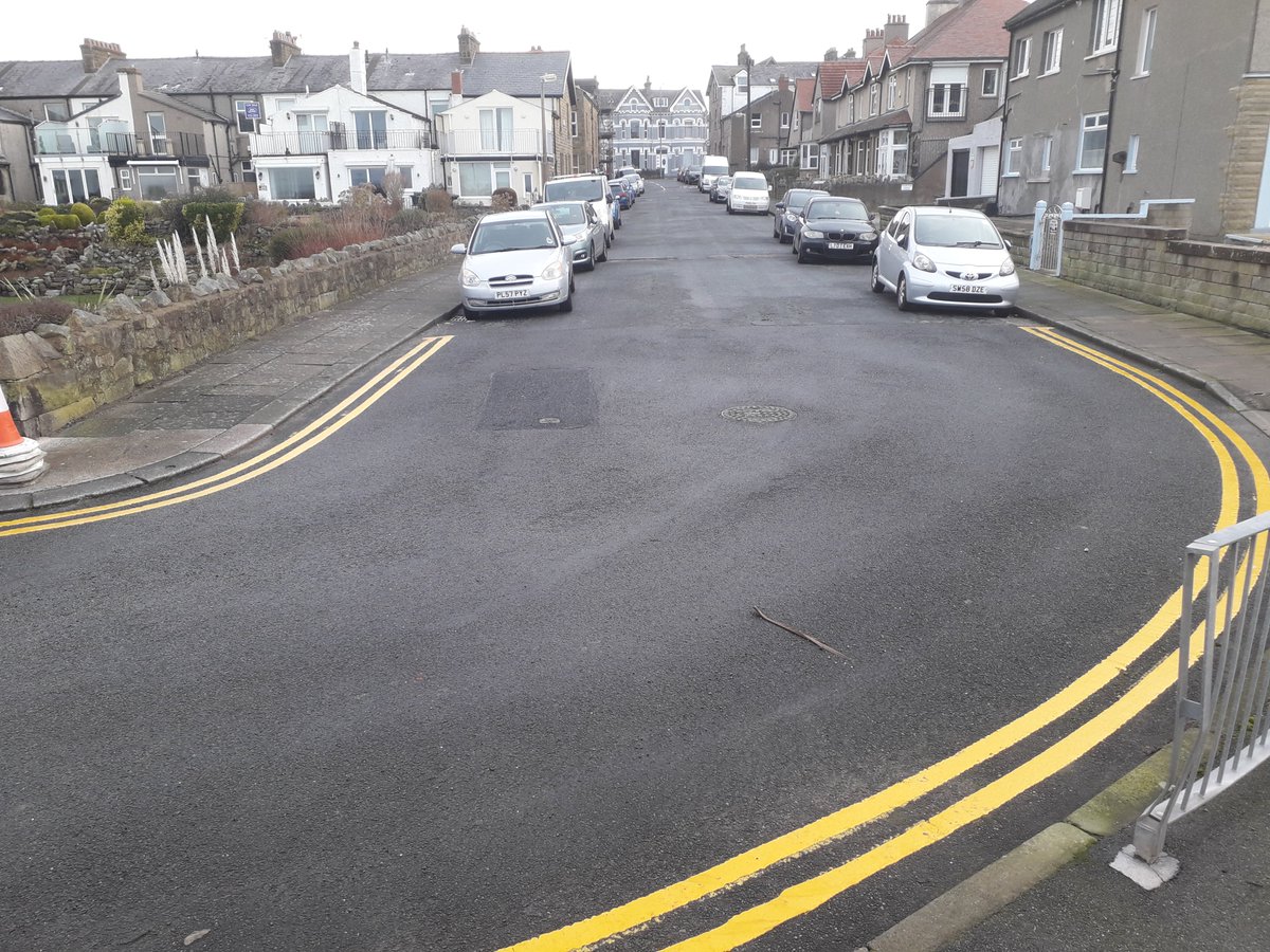 Blimey, all our roads are disintegrating, virtually unusable &amp; never get repaired, yet somebody thought redoing these lines on a tiny insignificant side street was important 🤷‍♂️
Why? Because there's an outside chance of fining somebody.