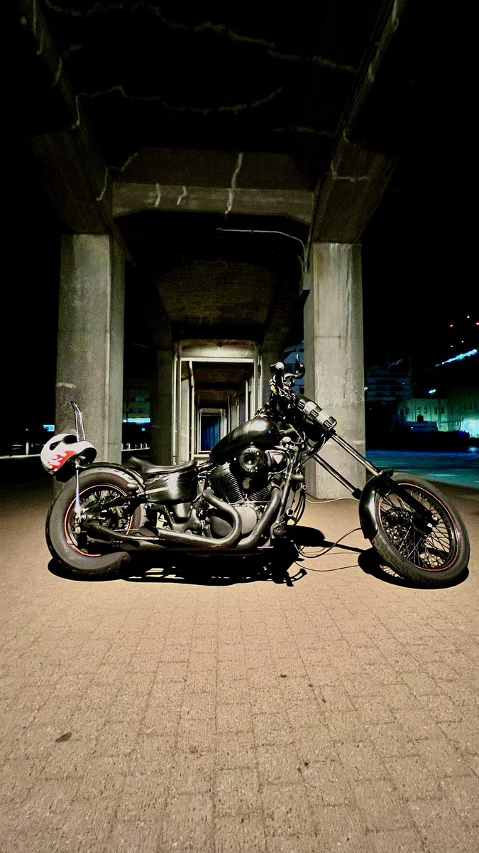 hajimecobain's tweet photo. 【今日のバイク道】
横浜弾丸ツーリング楽しかったです!
#バイク #motorcycle #SR400 #steed400 #フォルツァZ #YAMAHA #YAMAHA改 #HONDA
#カフェレーサー #革ジャン #ビクスク #稲毛 #inage #千葉 #chiba #はじめこばいん #今日のシリーズ https://t.co/9rIw0Tsg5g