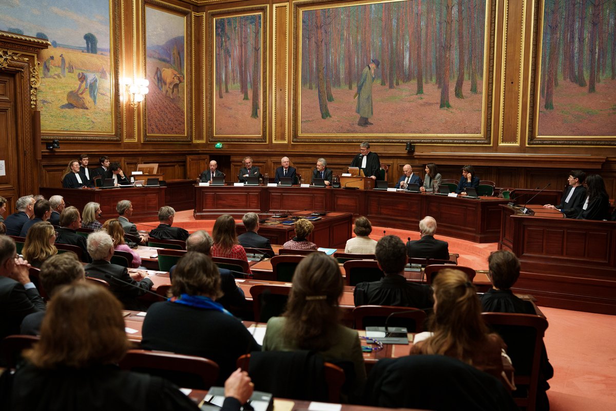 Avocats aux conseils tweet media