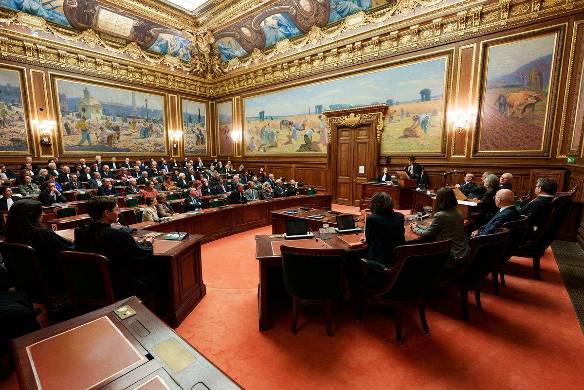 Avocats aux conseils tweet media