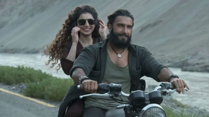 Sumantyagi101's tweet image. #RanveerSingh #Dhurandhar 2nd part ~ 19th March 2026 ✅
#filmy #Ranvirsingh #DhurandharReview #DhurandharTrailer #TejRan