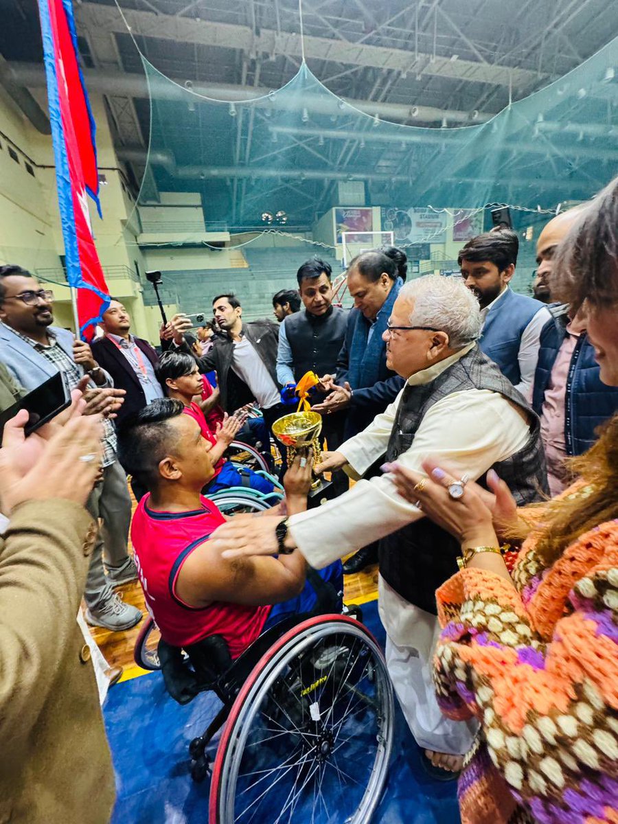 KalrajMishra's tweet image. विश्व विकलांगता दिवस के अवसर पर नोएडा स्टेडियम में भारत और नेपाल के बीच &apos;यूनिटी कप व्हीलचेयर बास्केटबॉल चैम्पियनशिप&apos; का आयोजन किया गया। यह आयोजन समाज में समानता और समावेशिता को बढ़ावा देने का महत्वपूर्ण कदम है। 
#WorldDisabilityDay #UnityCup #WheelchairBasketball
