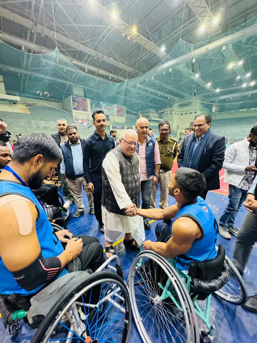 KalrajMishra's tweet image. विश्व विकलांगता दिवस के अवसर पर नोएडा स्टेडियम में भारत और नेपाल के बीच &apos;यूनिटी कप व्हीलचेयर बास्केटबॉल चैम्पियनशिप&apos; का आयोजन किया गया। यह आयोजन समाज में समानता और समावेशिता को बढ़ावा देने का महत्वपूर्ण कदम है। 
#WorldDisabilityDay #UnityCup #WheelchairBasketball
